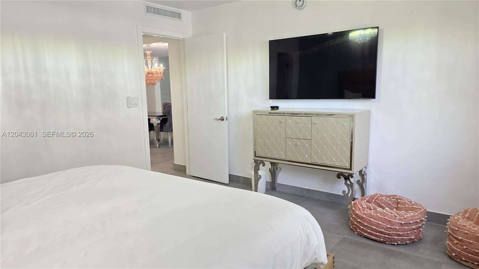 Sian Ocean Residences at 4001 Ocean Dr, Hollywood, FL 33019 - For Rent photo 14