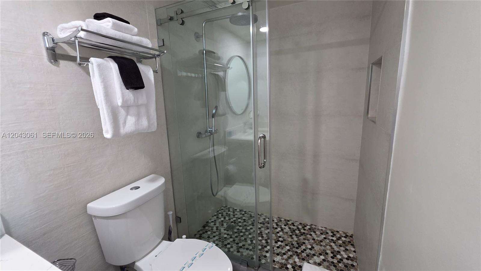 Sian Ocean Residences at 4001 Ocean Dr, Hollywood, FL 33019 - For Rent photo 21