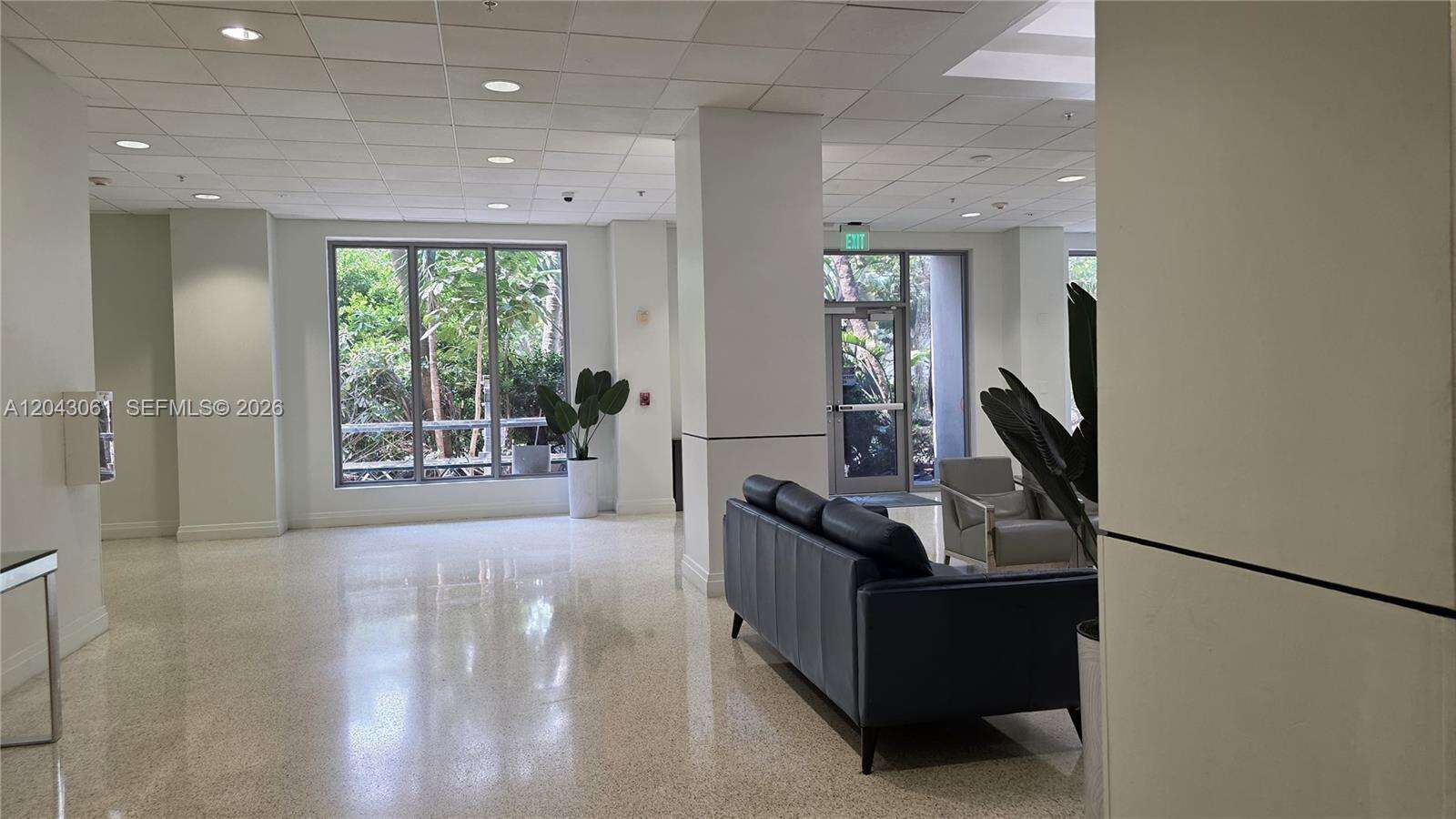Sian Ocean Residences at 4001 Ocean Dr, Hollywood, FL 33019 - For Rent photo 23
