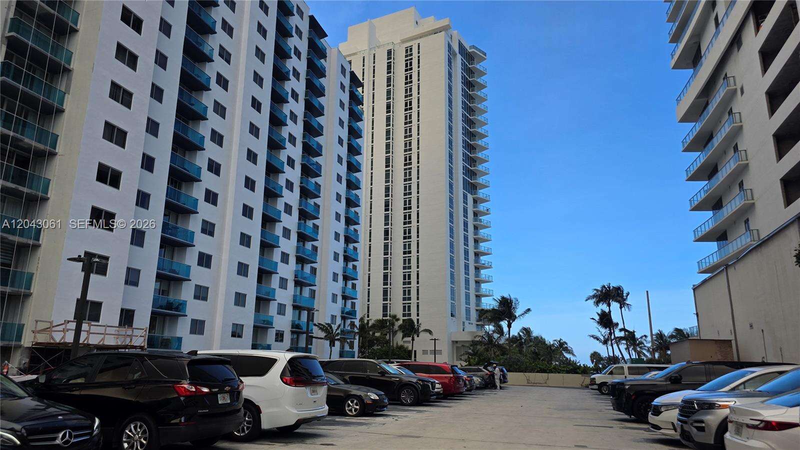 Sian Ocean Residences at 4001 Ocean Dr, Hollywood, FL 33019 - For Rent photo 30