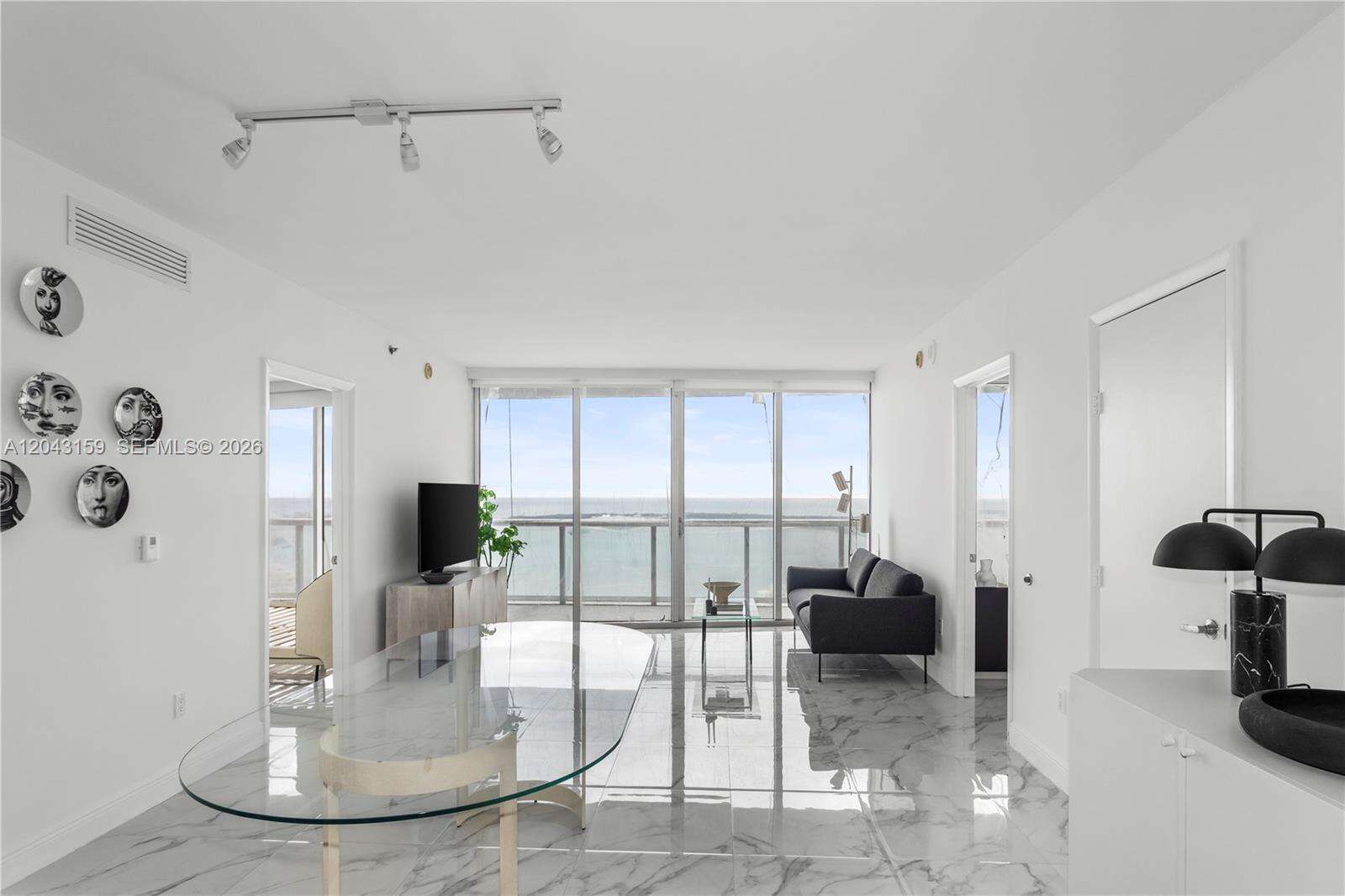 Icon Brickell 1 at 465 Brickell Ave, Miami, FL 33131 - For Rent photo 5