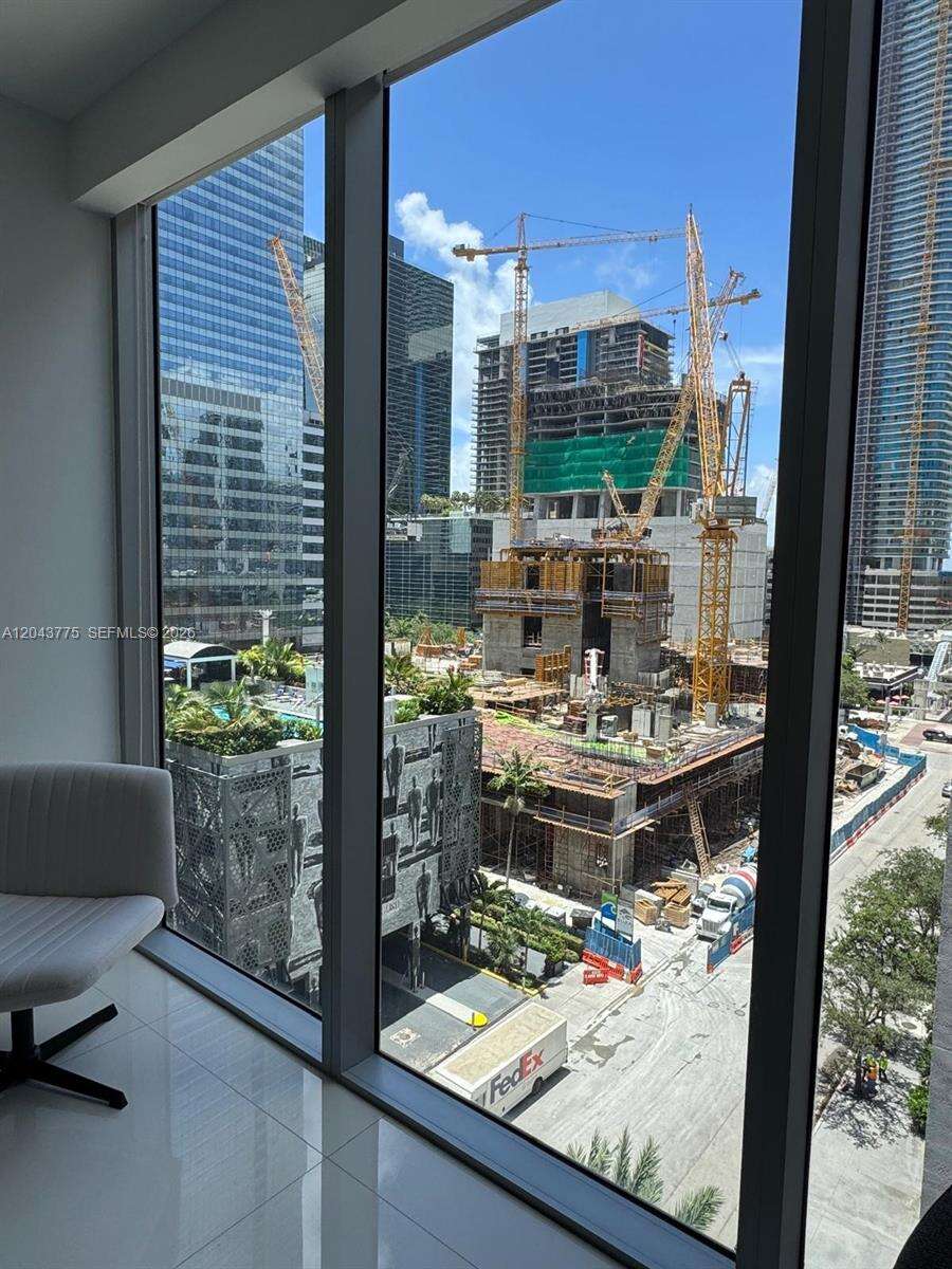 Brickell House at 1300 Brickell Bay Dr, Miami, FL 33131 - For Rent photo 15