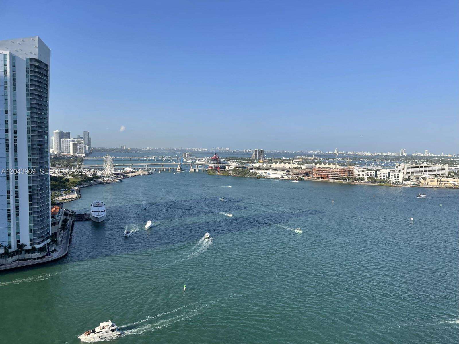 One Tequesta Point at 888 Brickell Key Dr, Miami, FL 33131 - For Rent photo 1