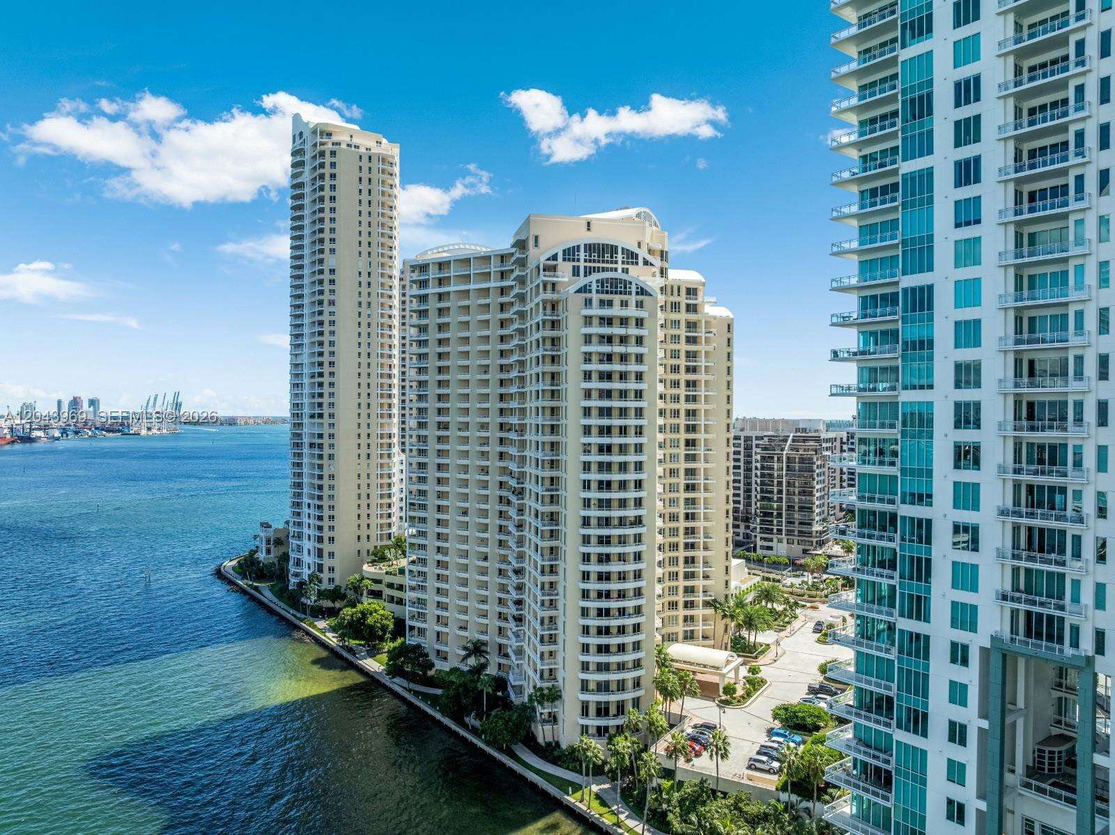One Tequesta Point at 888 Brickell Key Dr, Miami, FL 33131 - For Rent photo 2
