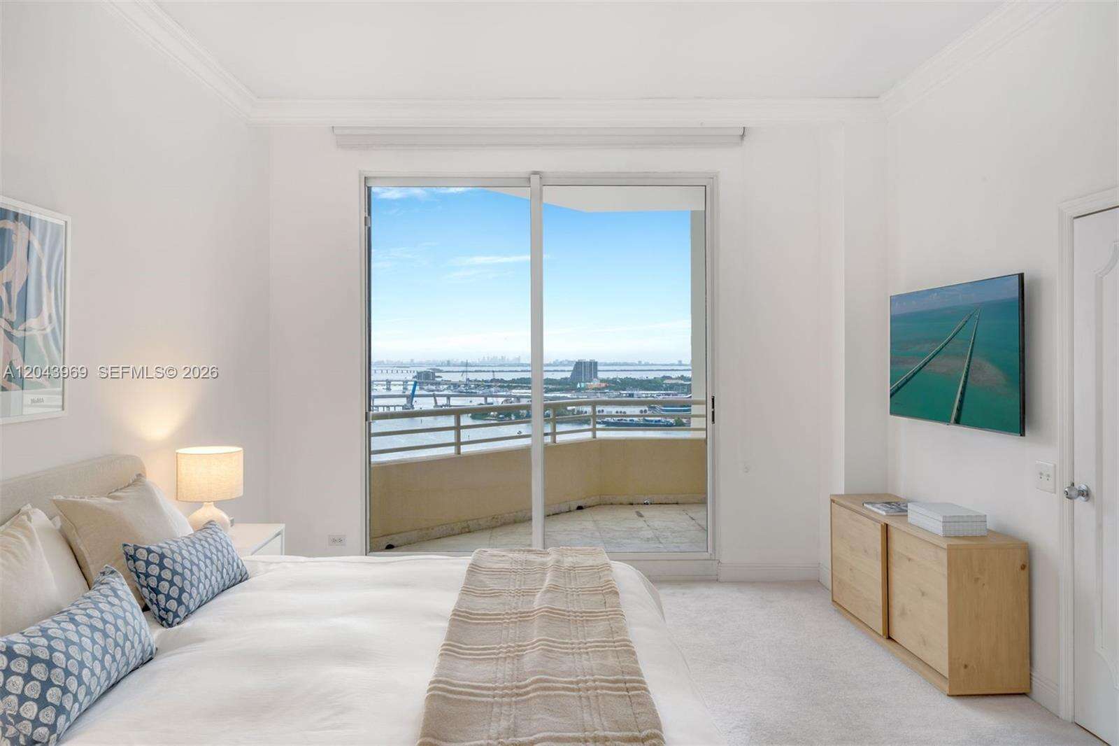 One Tequesta Point at 888 Brickell Key Dr, Miami, FL 33131 - For Rent photo 18