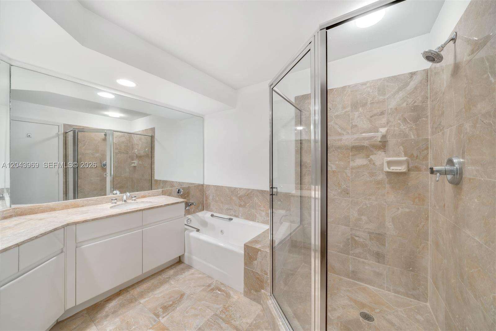 One Tequesta Point at 888 Brickell Key Dr, Miami, FL 33131 - For Rent photo 31