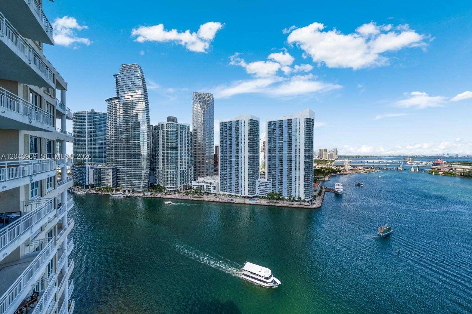 One Tequesta Point at 888 Brickell Key Dr, Miami, FL 33131 - For Rent photo 36