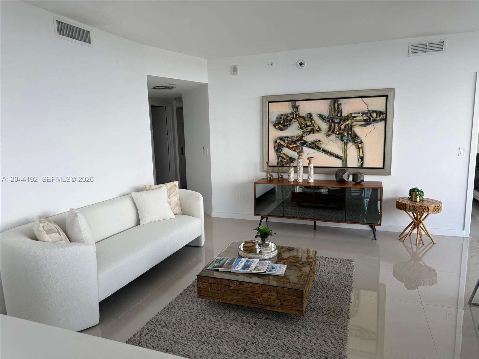 Aria On The Bay at 488 18 St, Miami, FL 33132 - For Rent photo 12