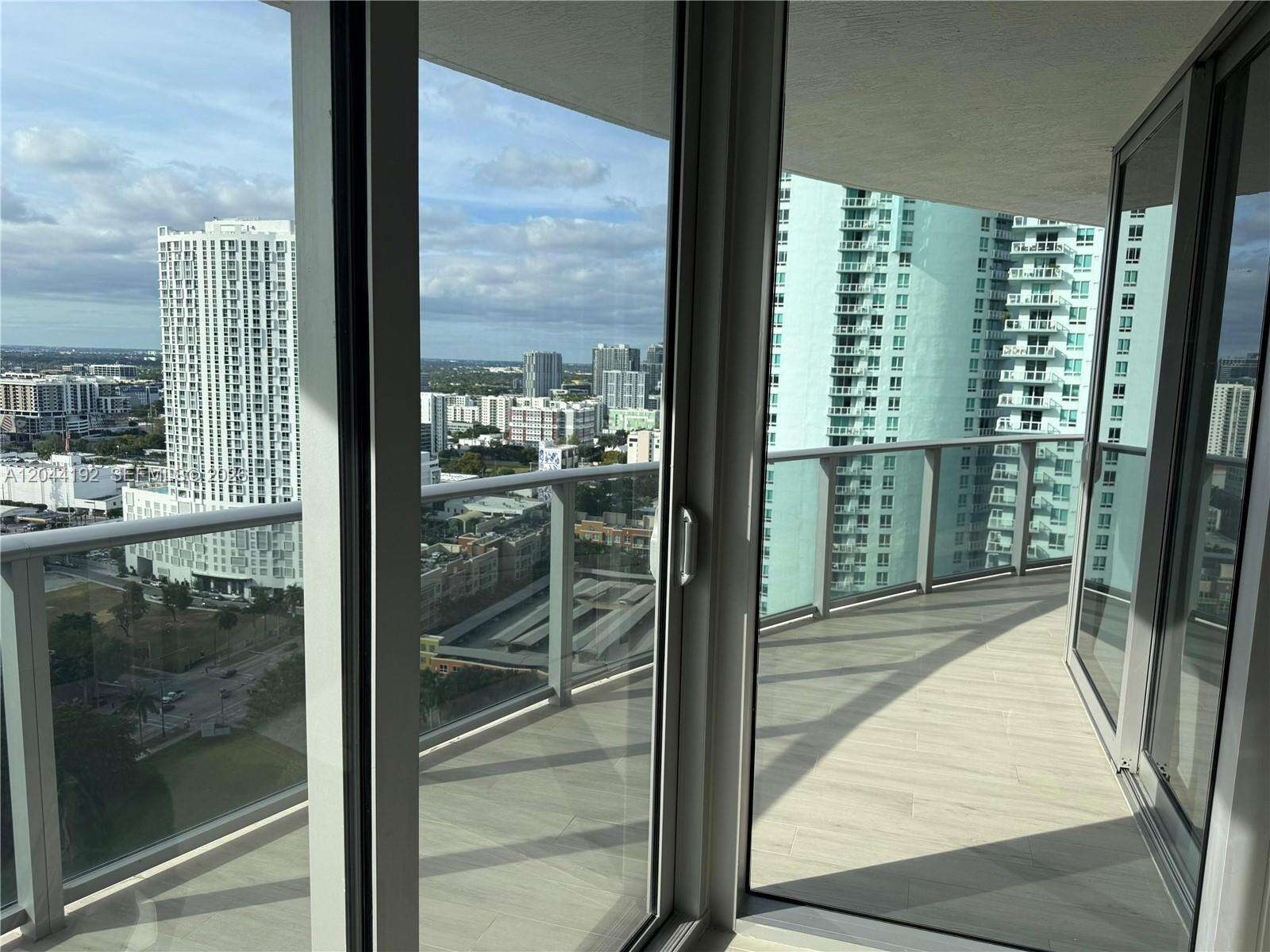 Aria On The Bay at 488 18 St, Miami, FL 33132 - For Rent photo 16