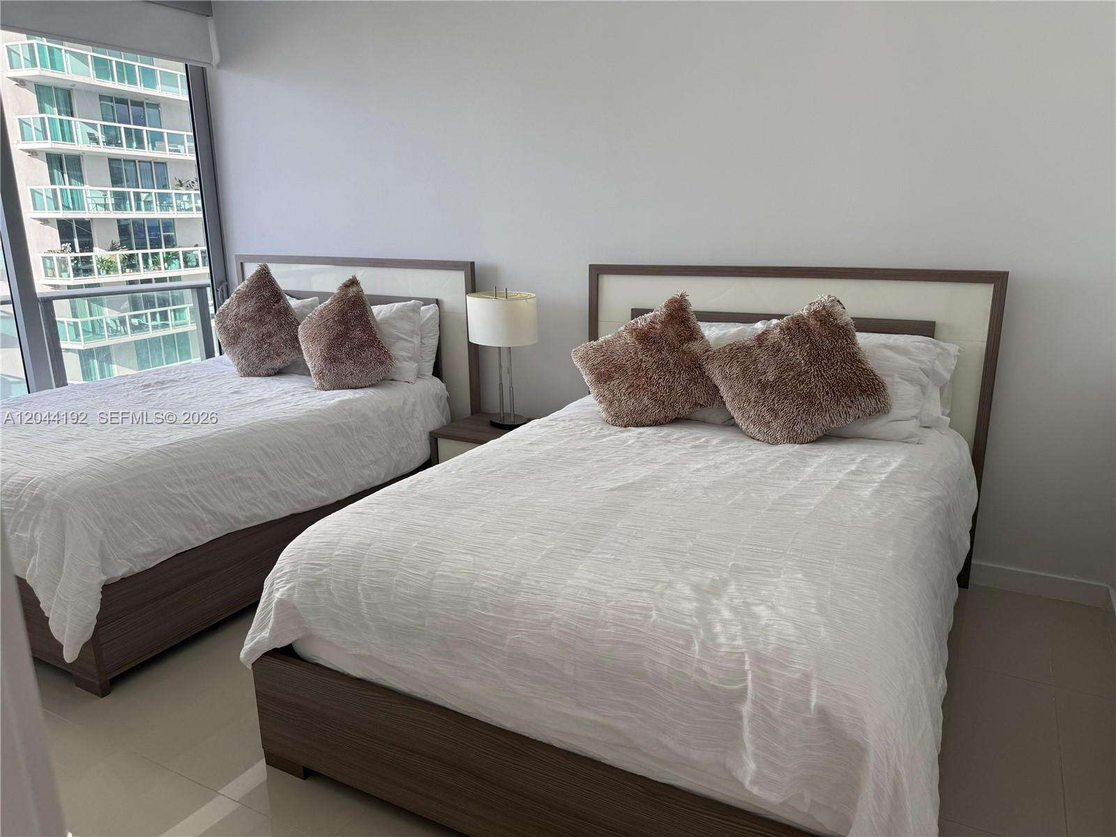 Aria On The Bay at 488 18 St, Miami, FL 33132 - For Rent photo 4
