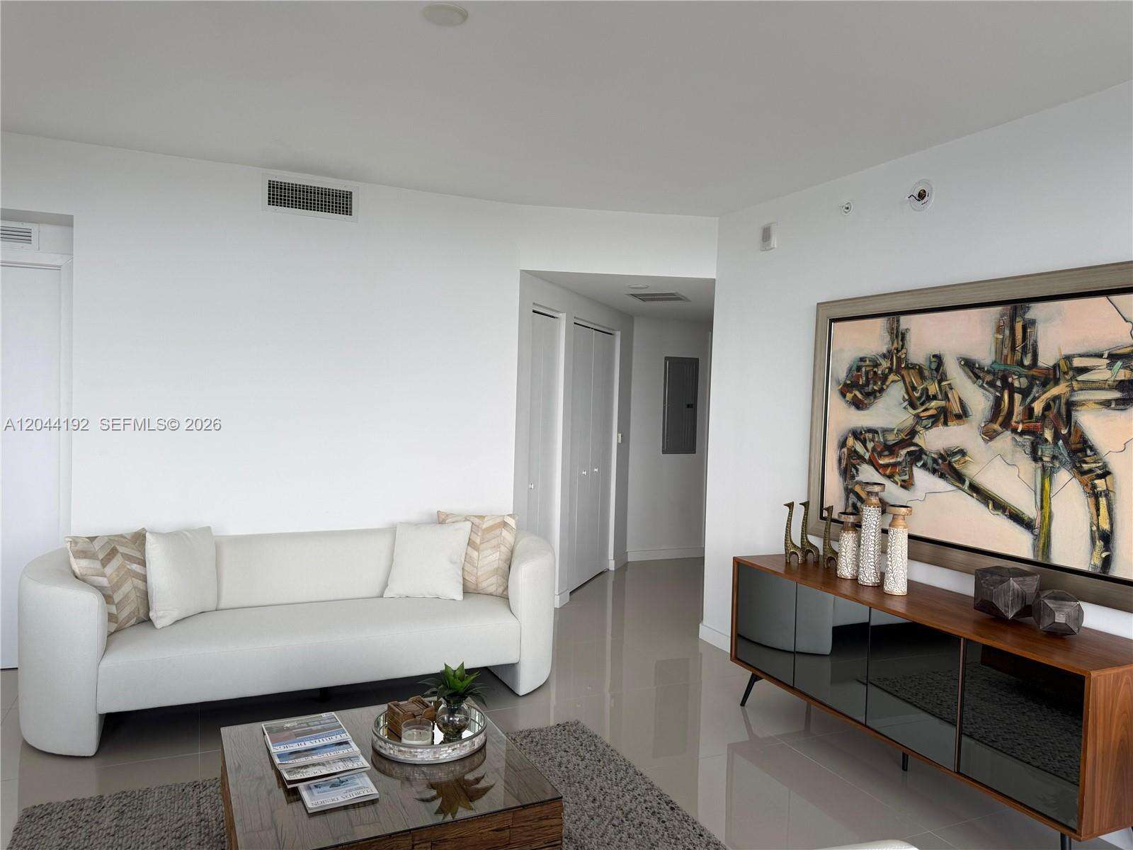 Aria On The Bay at 488 18 St, Miami, FL 33132 - For Rent photo 8