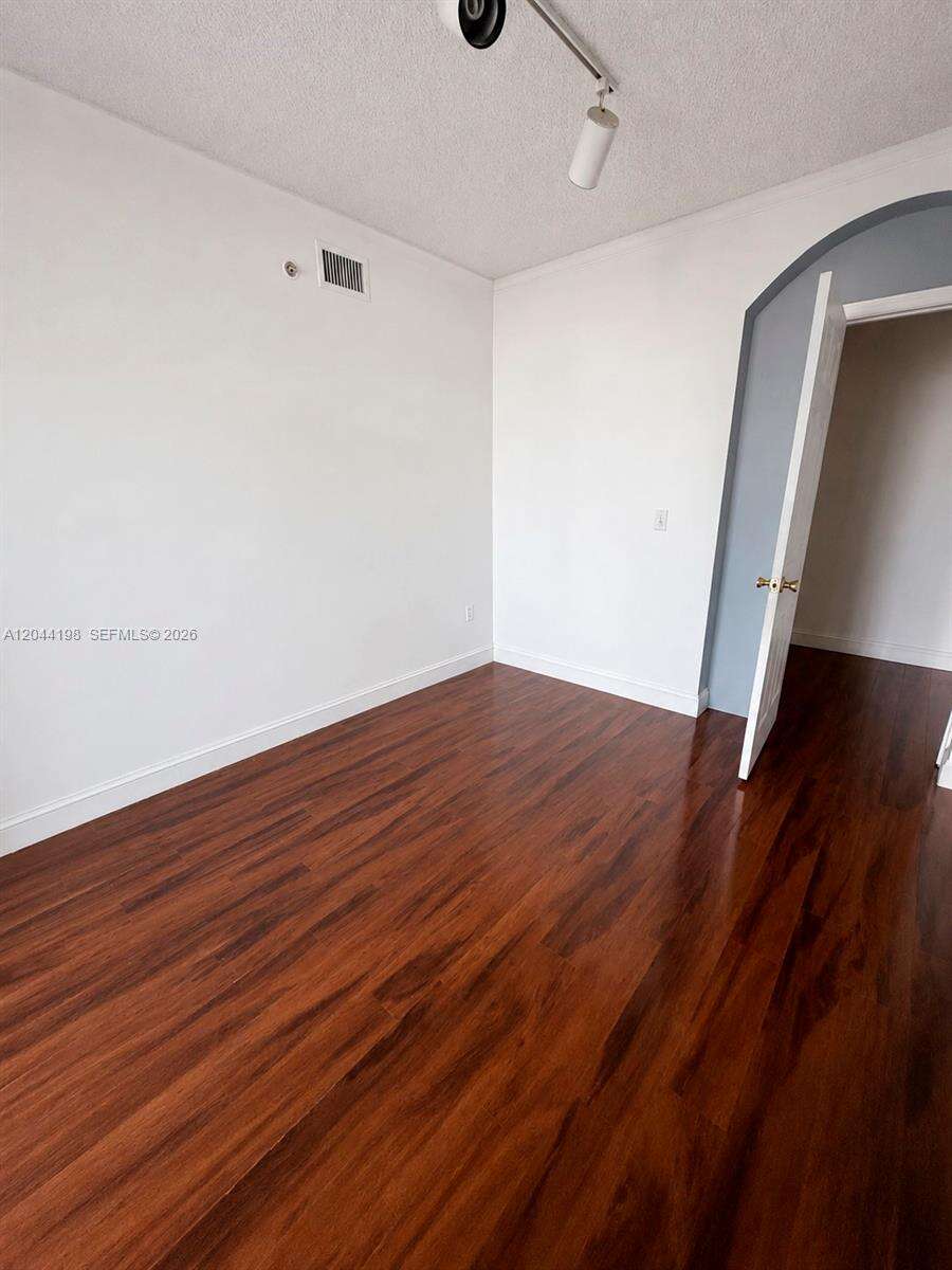 Porto Bellagio at 17145 Bay Rd, Sunny Isles Beach, FL 33160 - For Rent photo 14