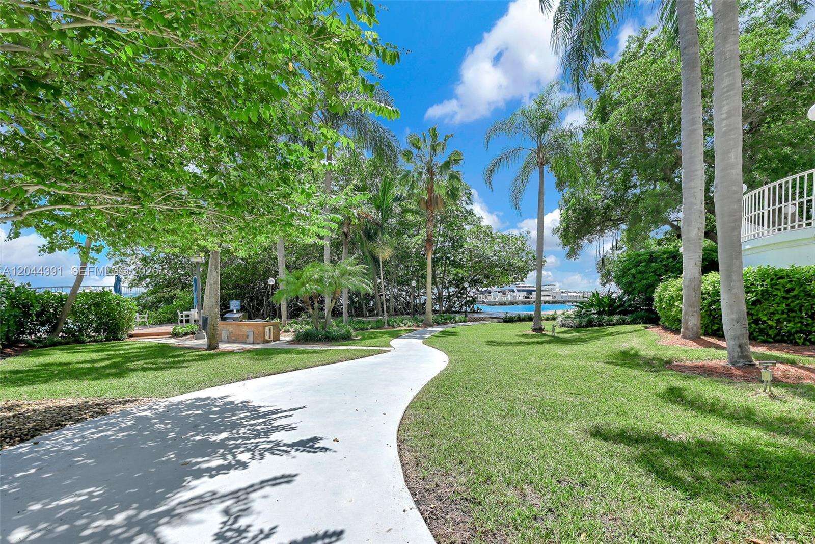 Imperial At Brickell at 1627 Brickell Ave, Miami, FL 33129 - For Rent photo 30