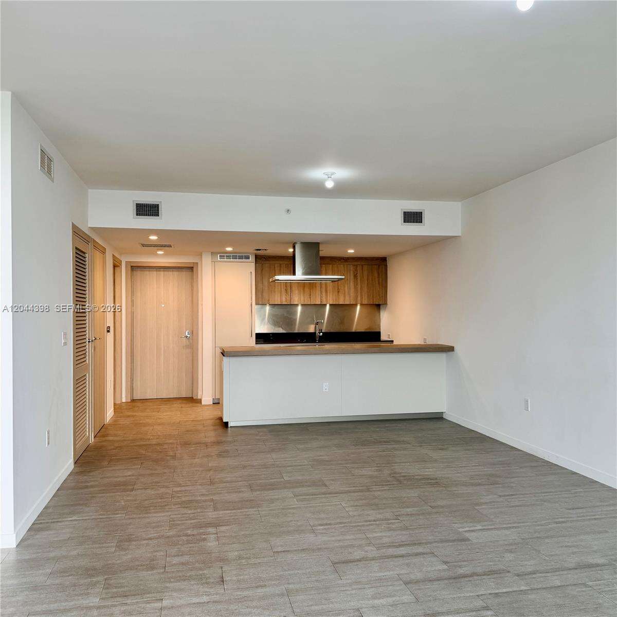 Brickell Flatiron at 1000 Brickell Plz, Miami, FL 33131 - For Rent photo 16