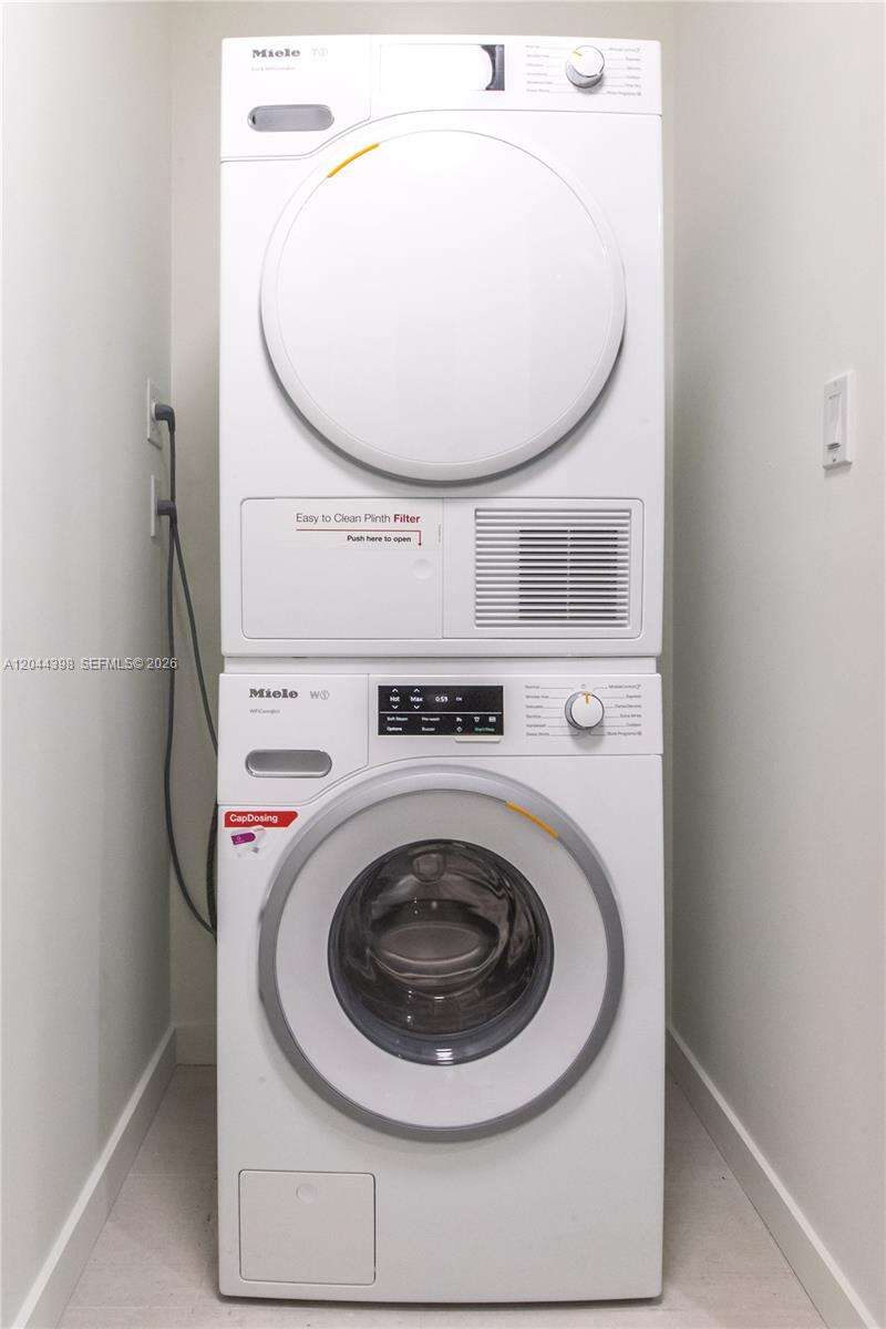 Brickell Flatiron at 1000 Brickell Plz, Miami, FL 33131 - For Rent photo 20