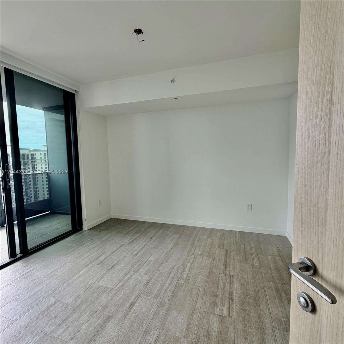 Brickell Flatiron at 1000 Brickell Plz, Miami, FL 33131 - For Rent photo 21