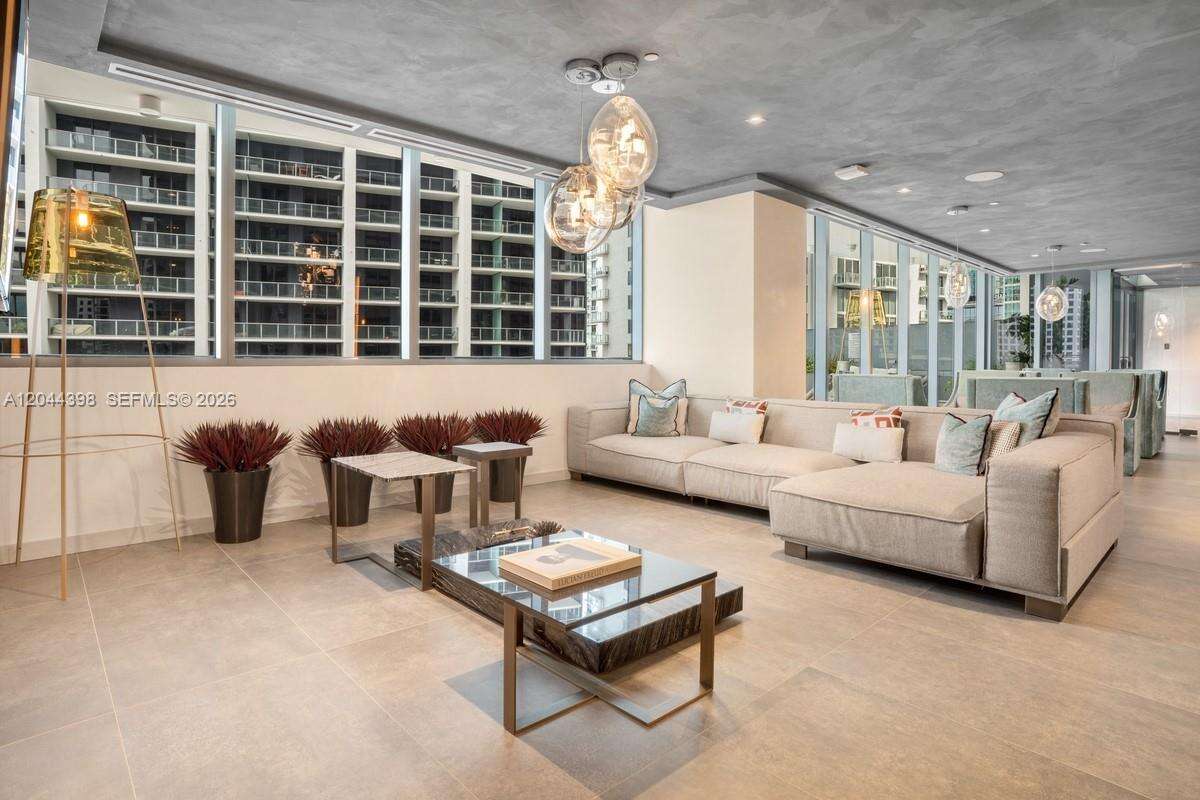 Brickell Flatiron at 1000 Brickell Plz, Miami, FL 33131 - For Rent photo 10