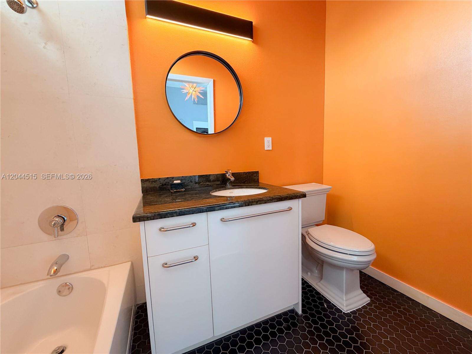 Space 01 at 7934 W Dr, North Bay Village, FL 33141 - For Rent photo 13