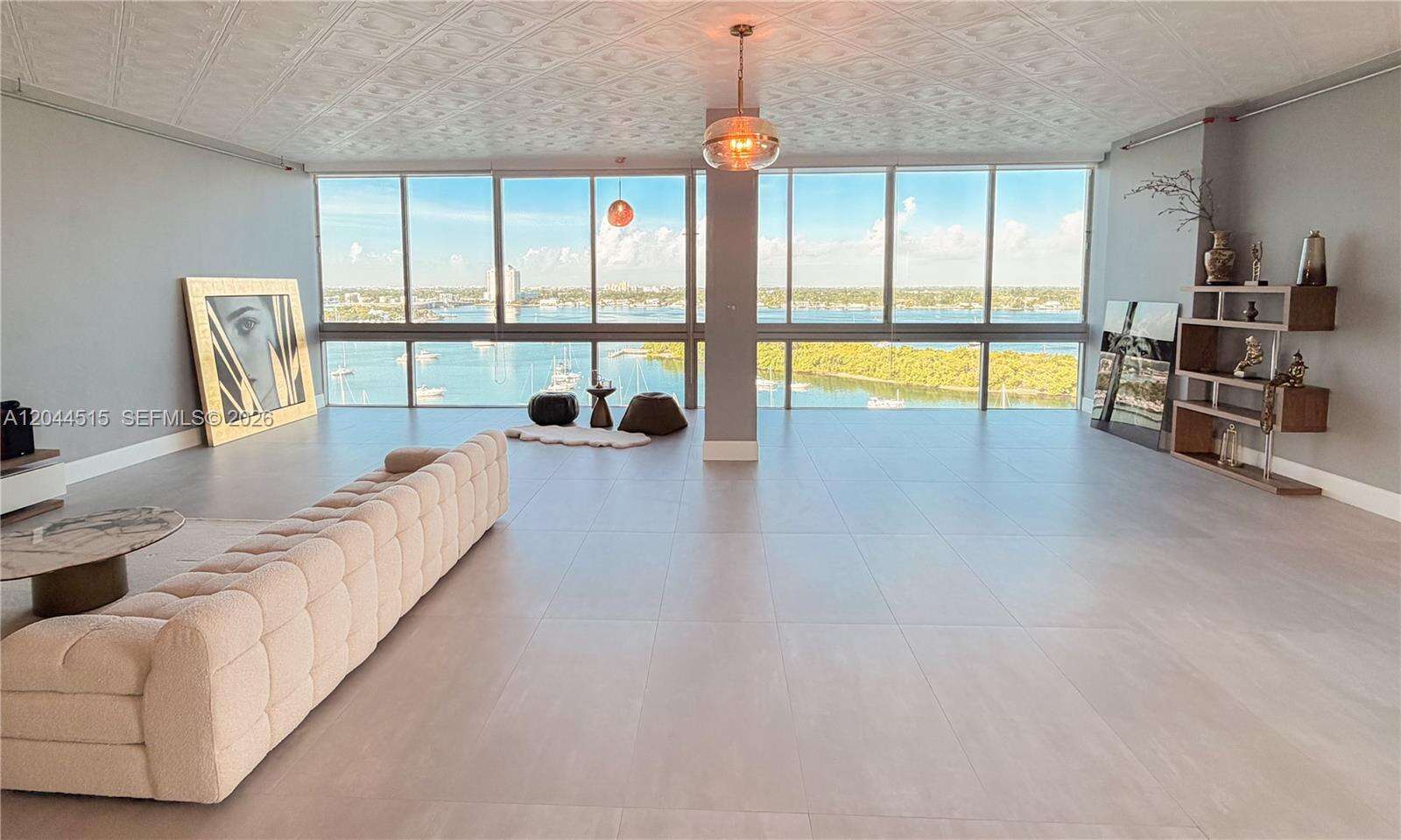 Space 01 at 7934 W Dr, North Bay Village, FL 33141 - For Rent photo 7