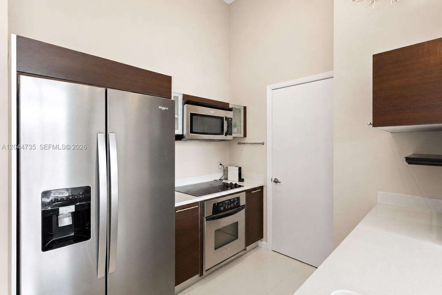 Quantum On The Bay at 1900 Bayshore Dr Dr, Miami, FL 33132 - For Rent photo 12