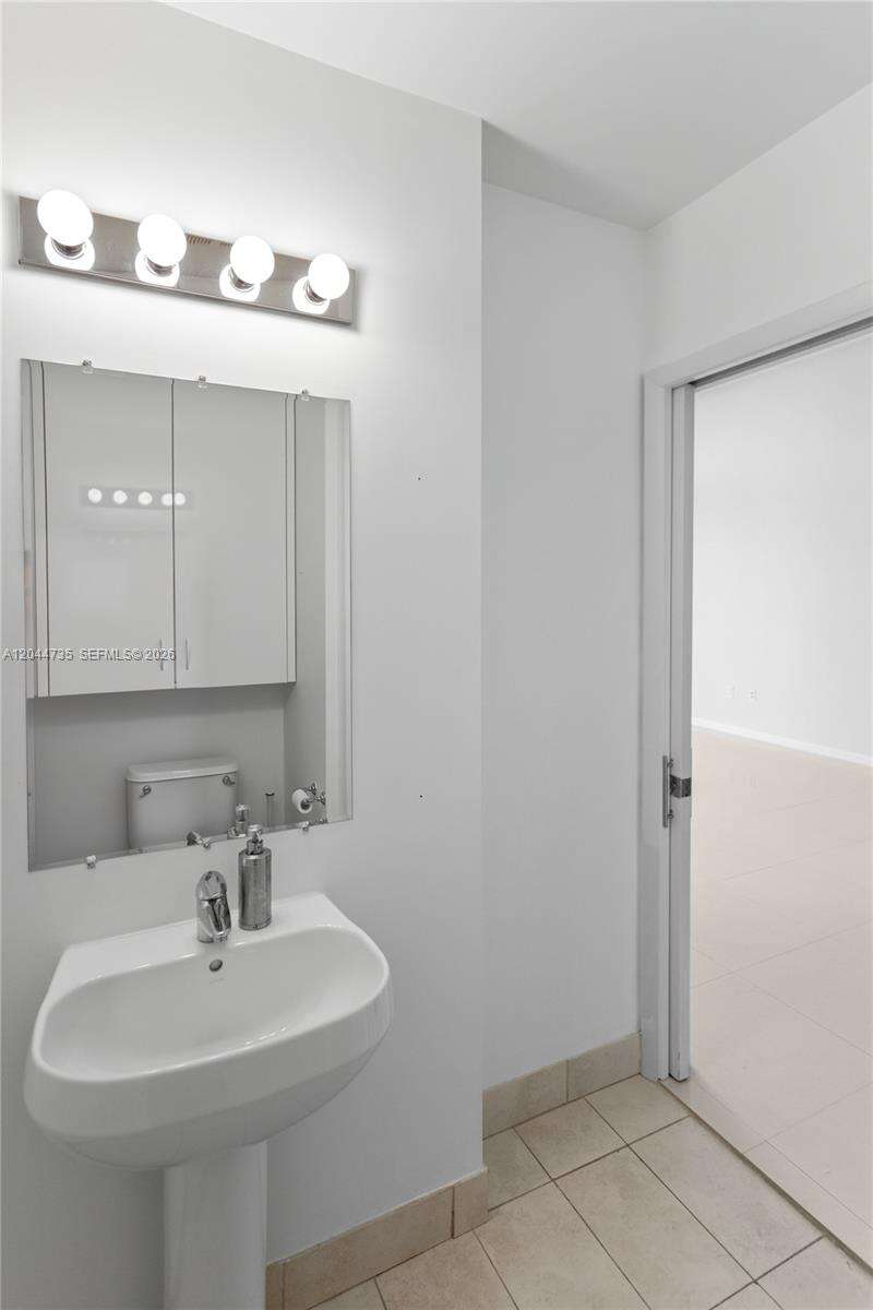 Quantum On The Bay at 1900 Bayshore Dr Dr, Miami, FL 33132 - For Rent photo 23