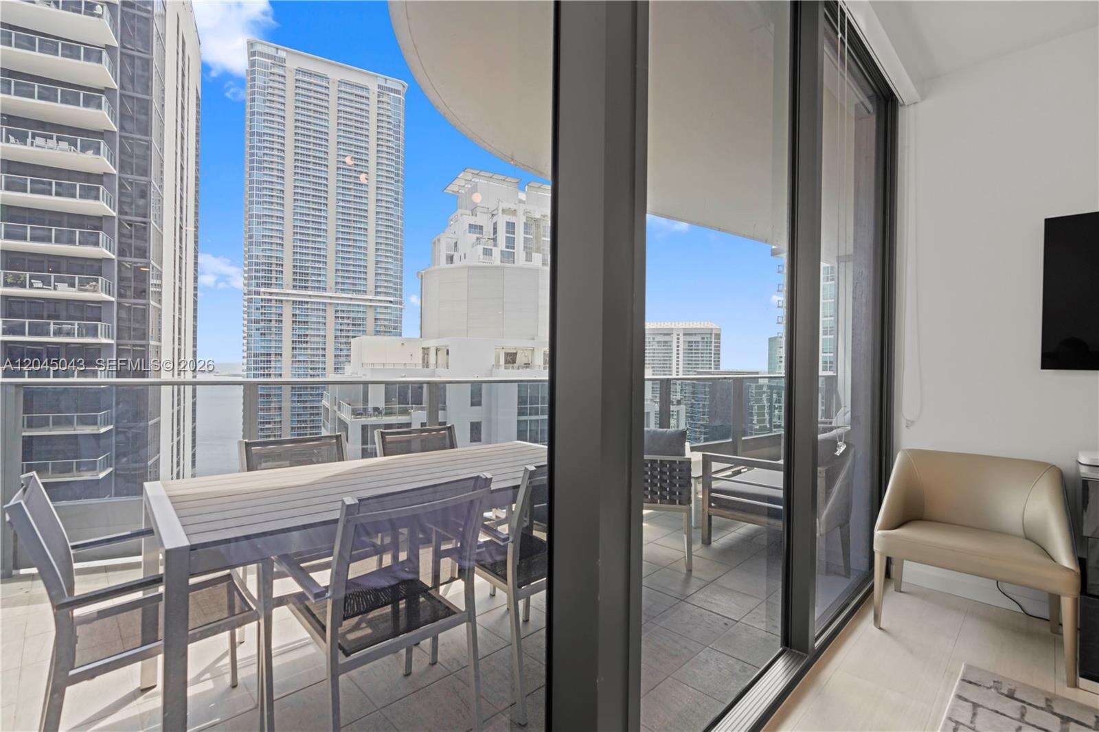 Brickell Flatiron at 1000 Brickell Plz, Miami, FL 33131 - For Rent photo 15
