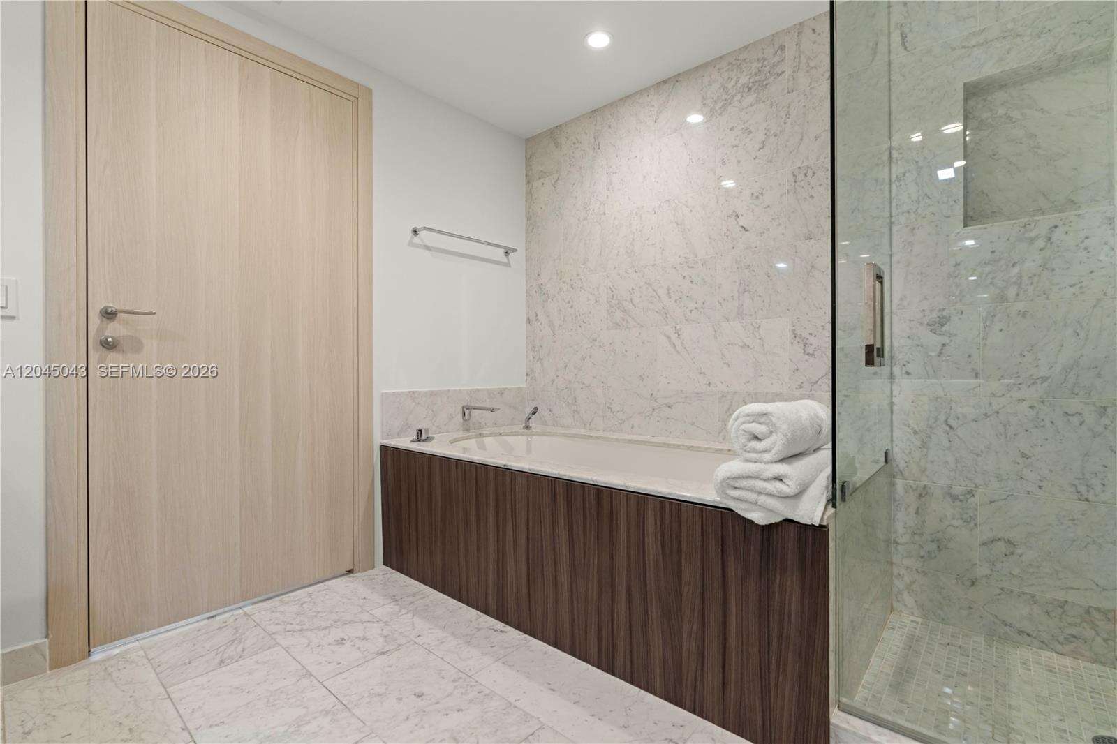 Brickell Flatiron at 1000 Brickell Plz, Miami, FL 33131 - For Rent photo 21