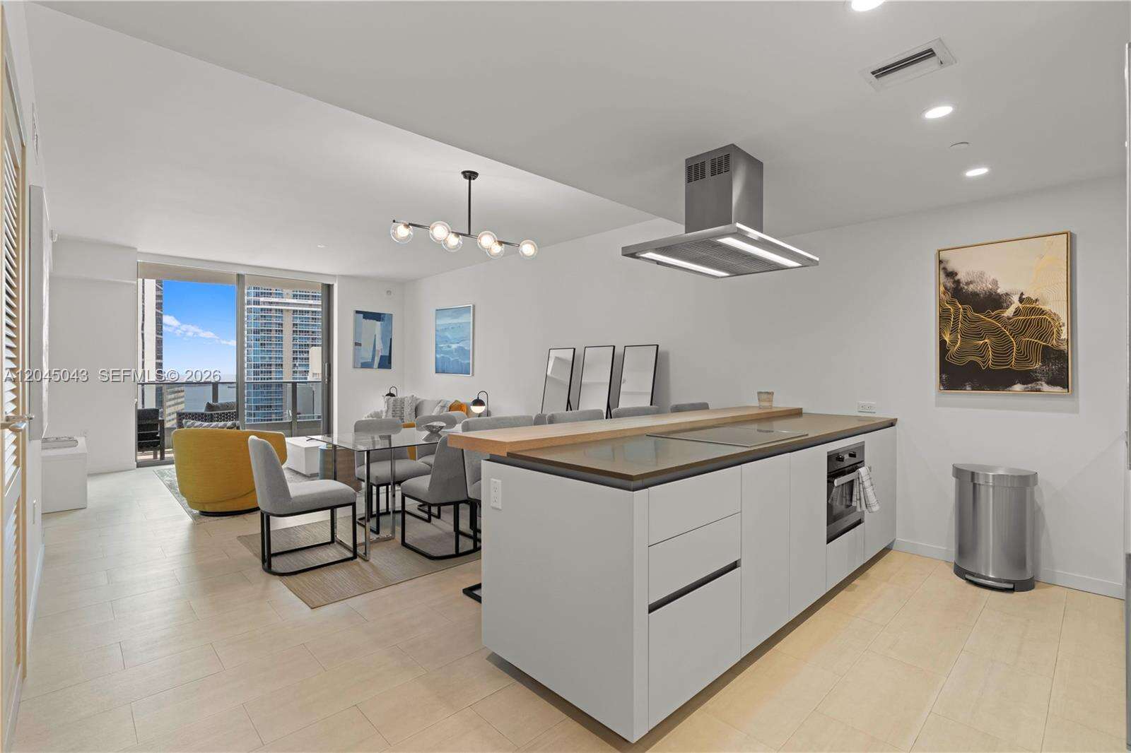 Brickell Flatiron at 1000 Brickell Plz, Miami, FL 33131 - For Rent photo 5