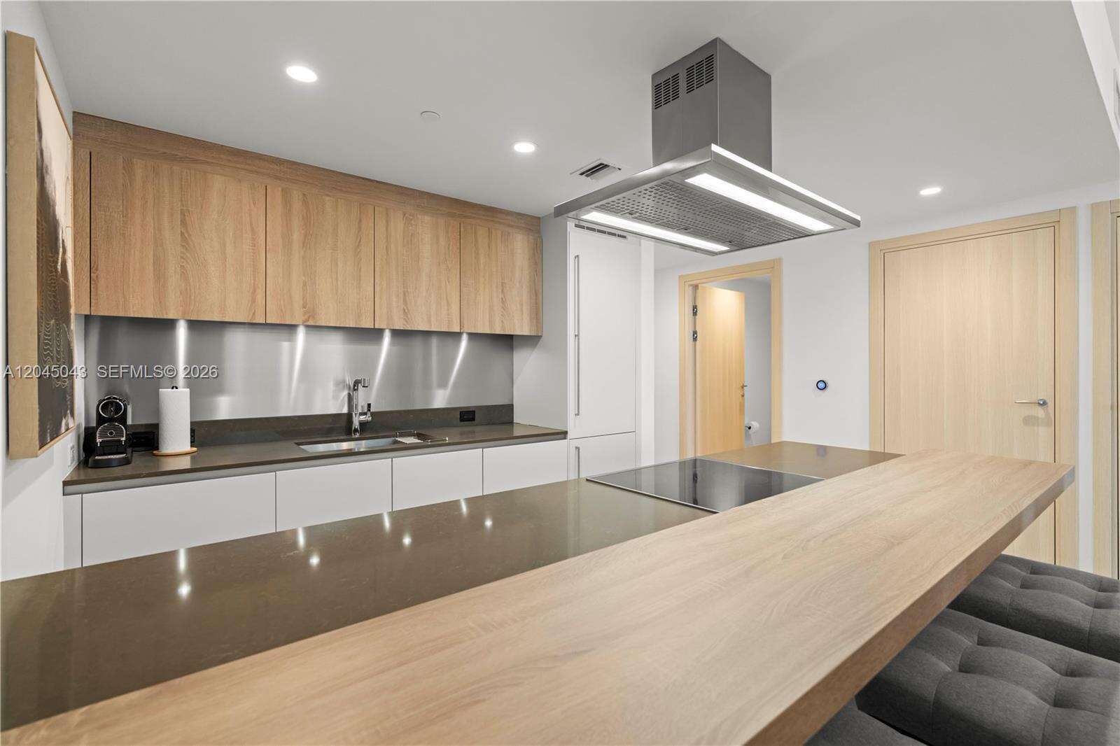 Brickell Flatiron at 1000 Brickell Plz, Miami, FL 33131 - For Rent photo 6