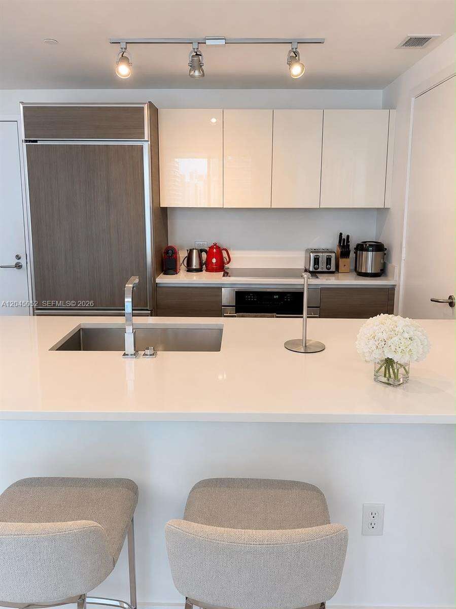 Millecento at 1100 Miami Ave, Miami, FL 33130 - For Rent photo 3