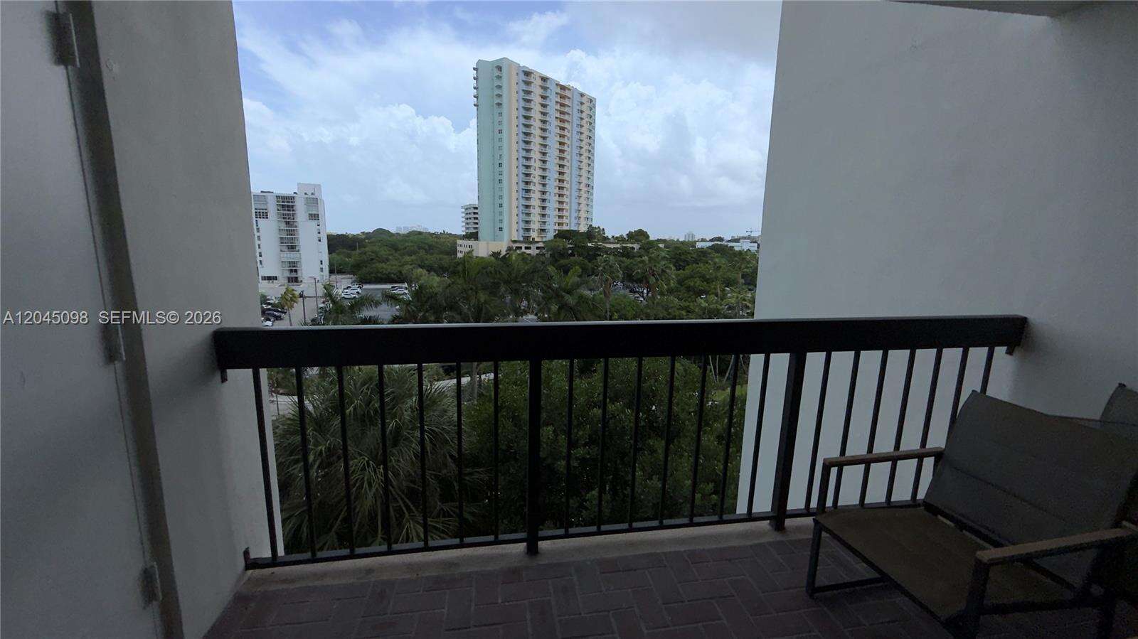 Brickell Bay Club at 2333 Brickell Ave, Miami, FL 33129 - For Rent photo 37