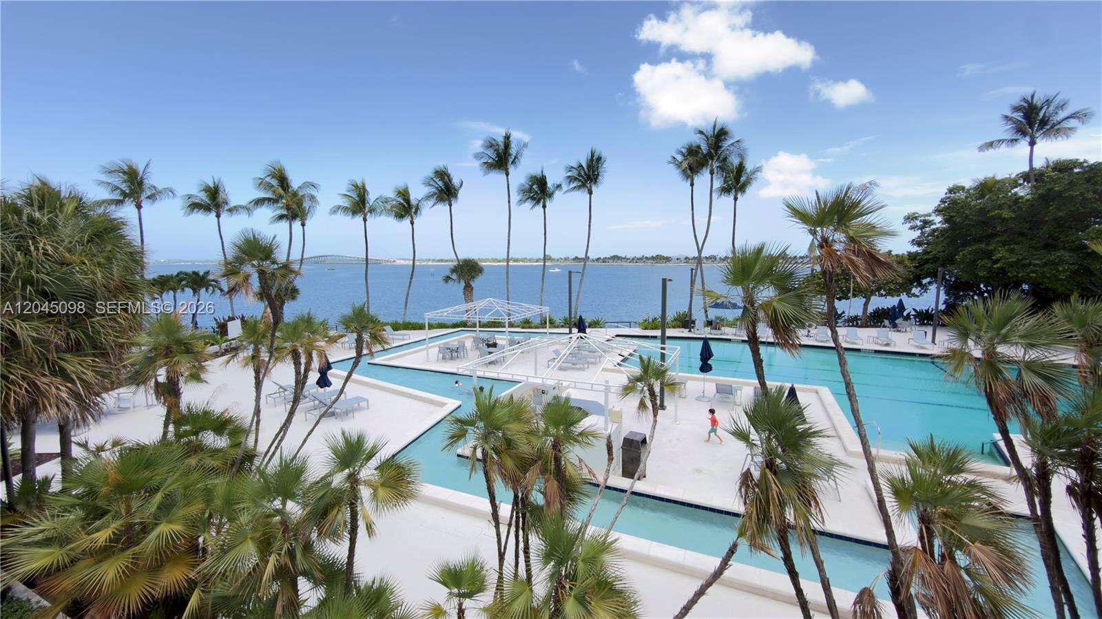 Brickell Bay Club at 2333 Brickell Ave, Miami, FL 33129 - For Rent photo 39
