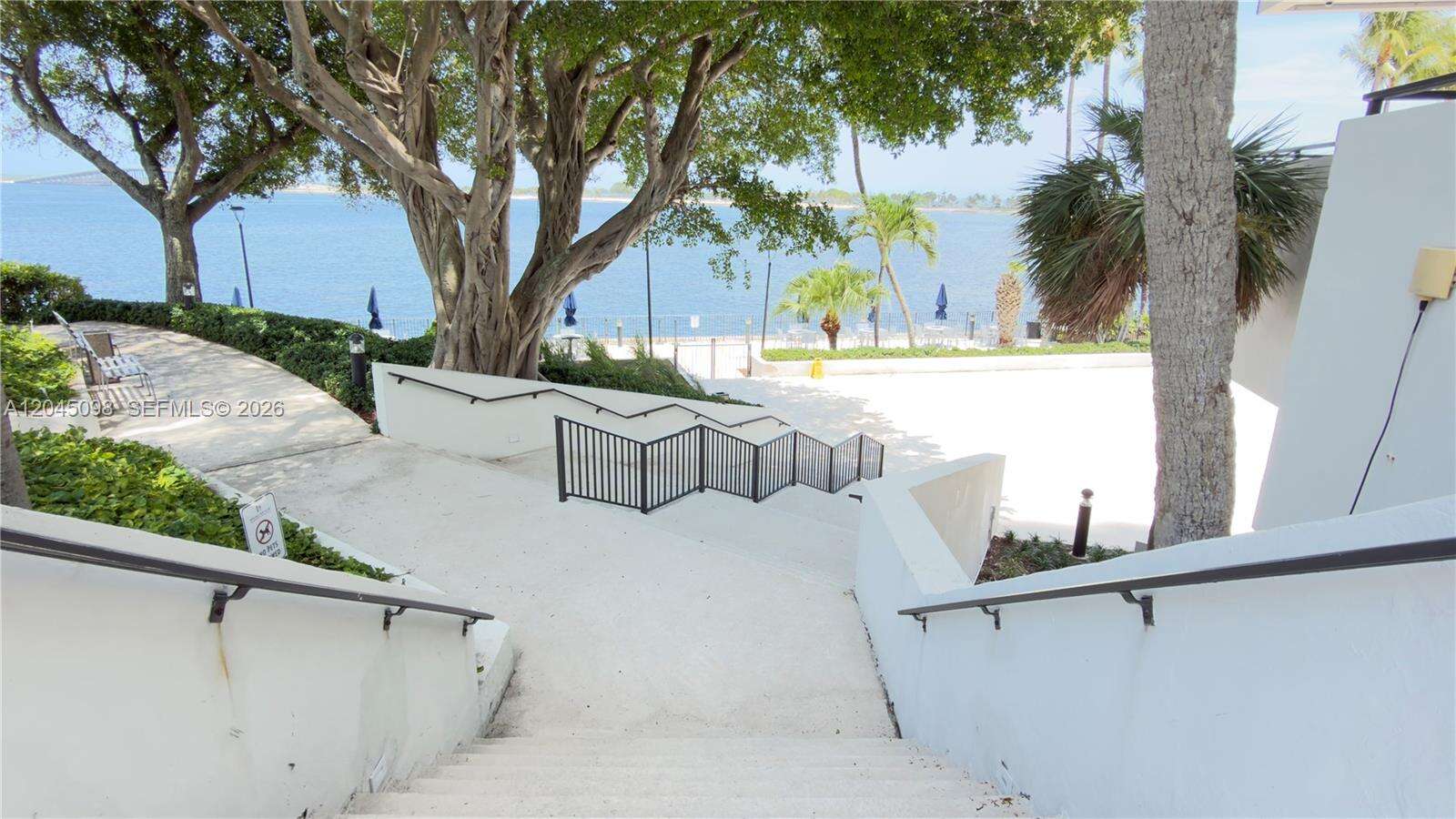 Brickell Bay Club at 2333 Brickell Ave, Miami, FL 33129 - For Rent photo 44