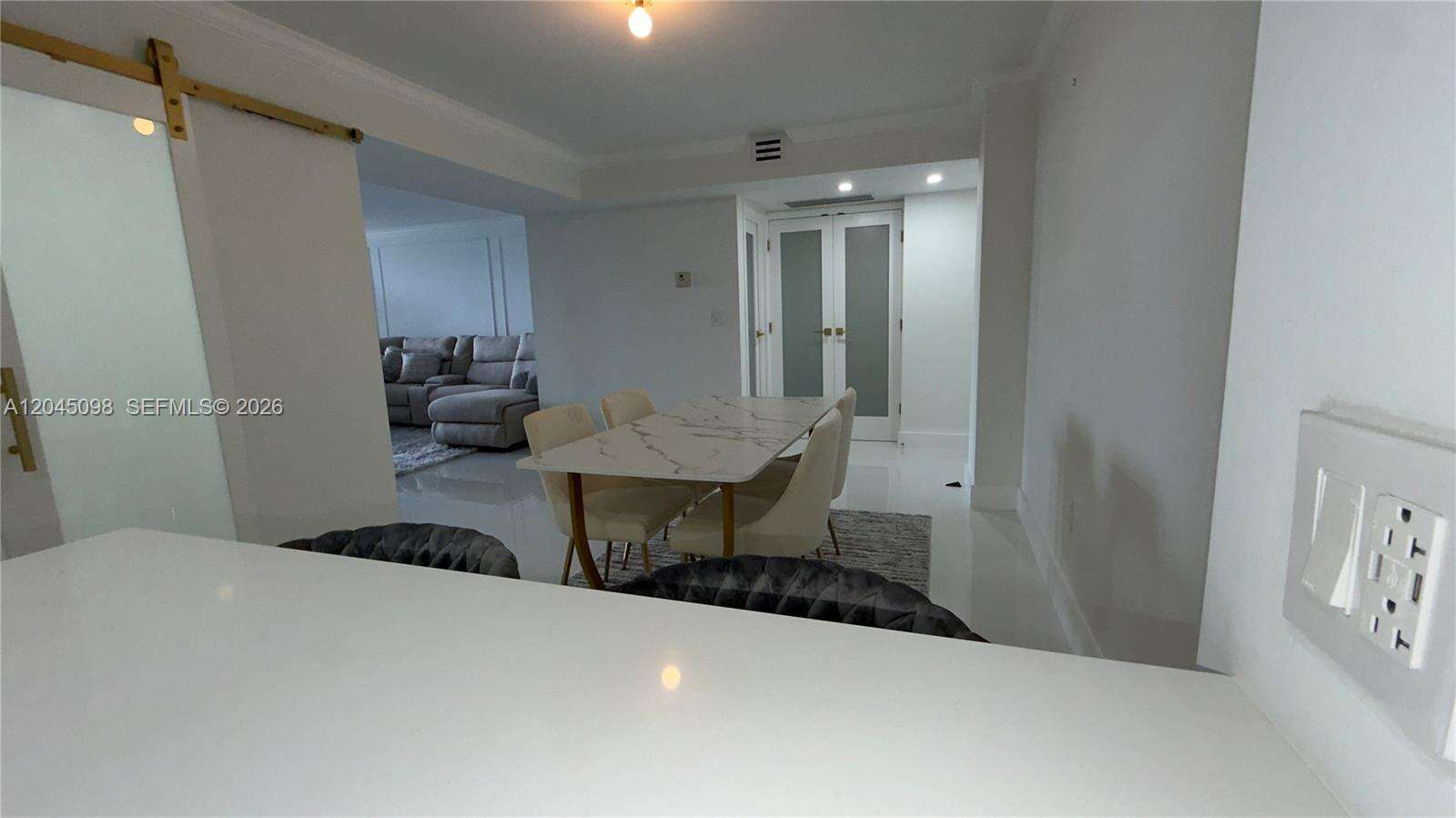 Brickell Bay Club at 2333 Brickell Ave, Miami, FL 33129 - For Rent photo 10