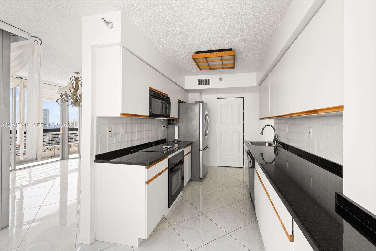 Mystic Pointe Tower 500 at 3530 Mystic Pointe Dr, Aventura, FL 33180 - For Rent photo 17