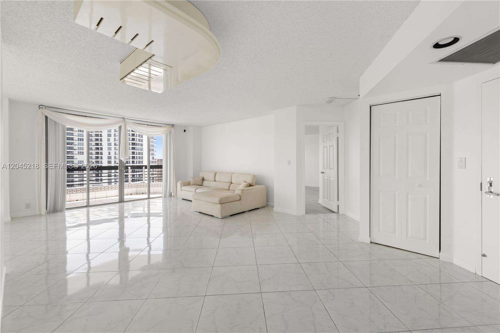 Mystic Pointe Tower 500 at 3530 Mystic Pointe Dr, Aventura, FL 33180 - For Rent photo 20