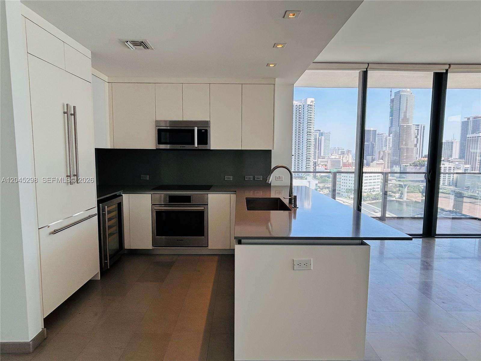 Rise Brickell at 88 7 St, Miami, FL 33130 - For Rent photo 9