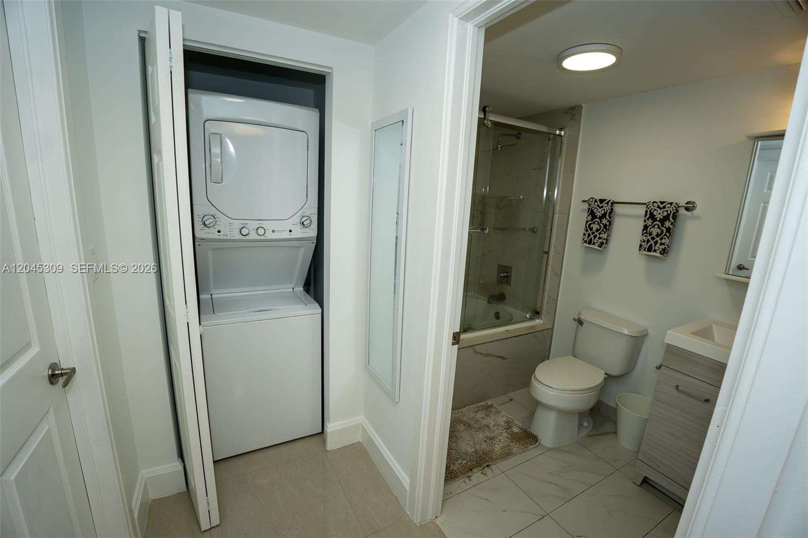 The Mutiny at 2951 Bayshore Dr, Miami, FL 33133 - For Rent photo 5