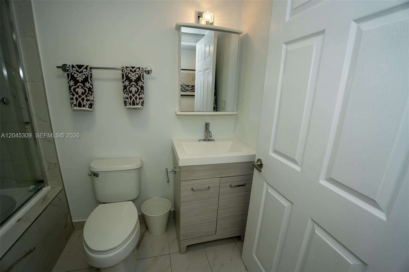 The Mutiny at 2951 Bayshore Dr, Miami, FL 33133 - For Rent photo 6