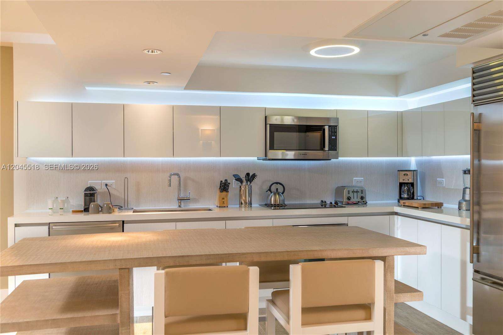1 Hotel & Homes at 102 24 St, Miami Beach, FL 33139 - For Rent photo 9
