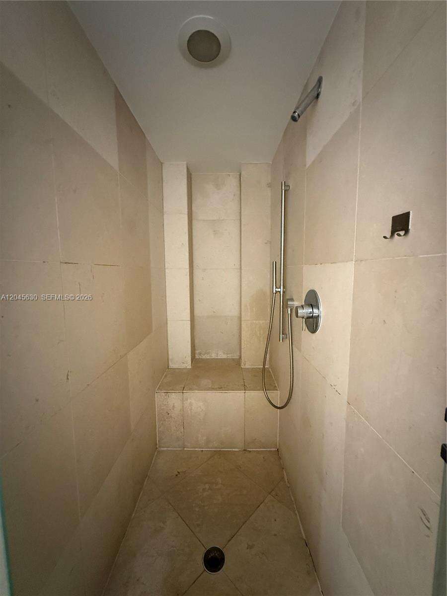 Icon Brickell 2 at 495 Brickell Ave, Miami, FL 33131 - For Rent photo 22