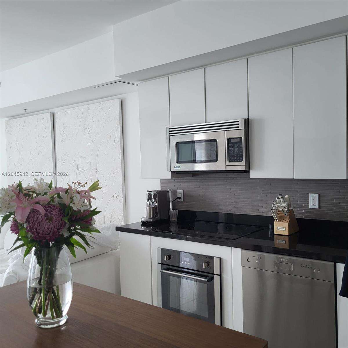Mint at 92 3 St, Miami, FL 33130 - For Rent photo 5
