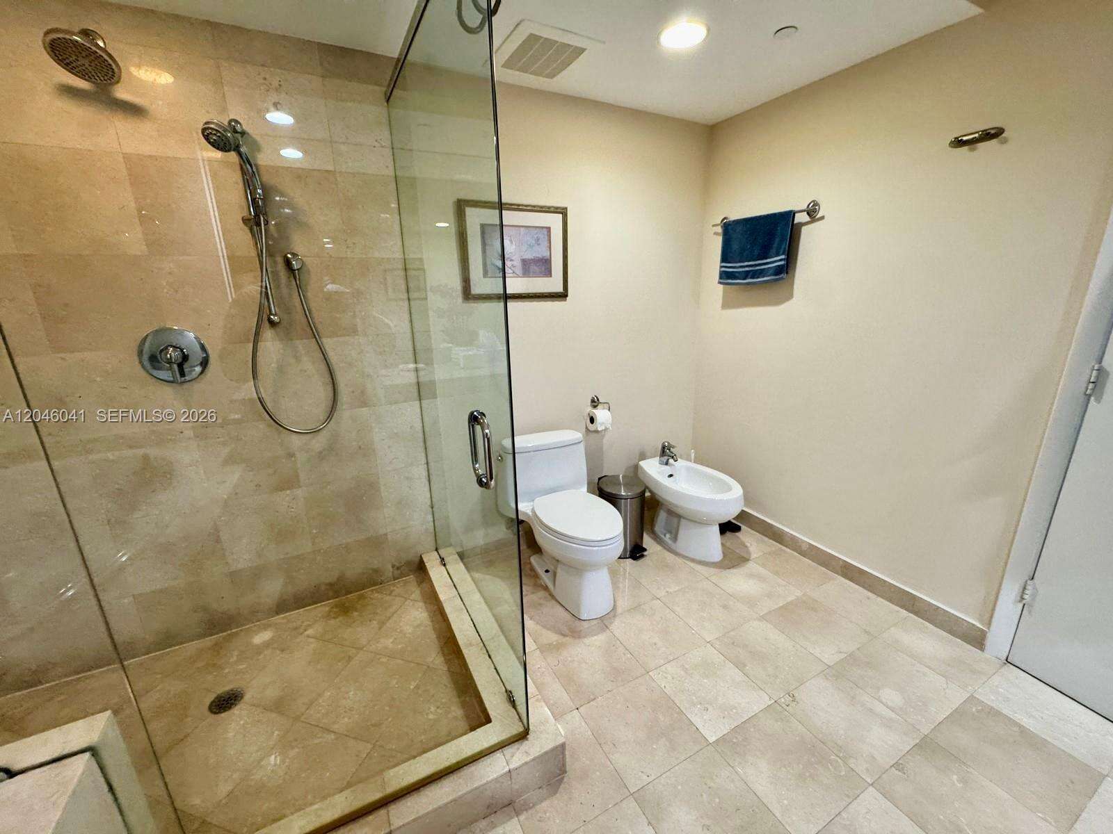 The Beach Club Two at 1830 Ocean Dr, Hallandale Beach, FL 33009 - For Rent photo 4