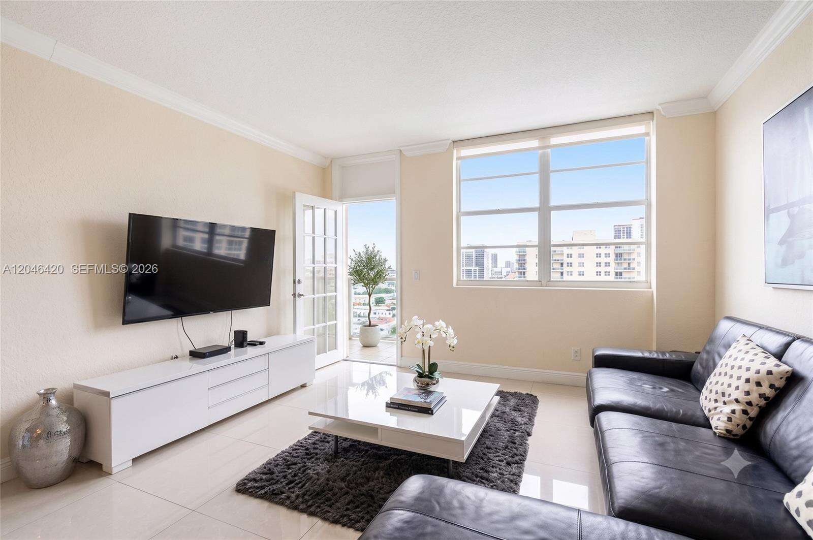 Ocean Reserve at 19370 Collins Ave, Sunny Isles Beach, FL 33160 - For Rent photo 2