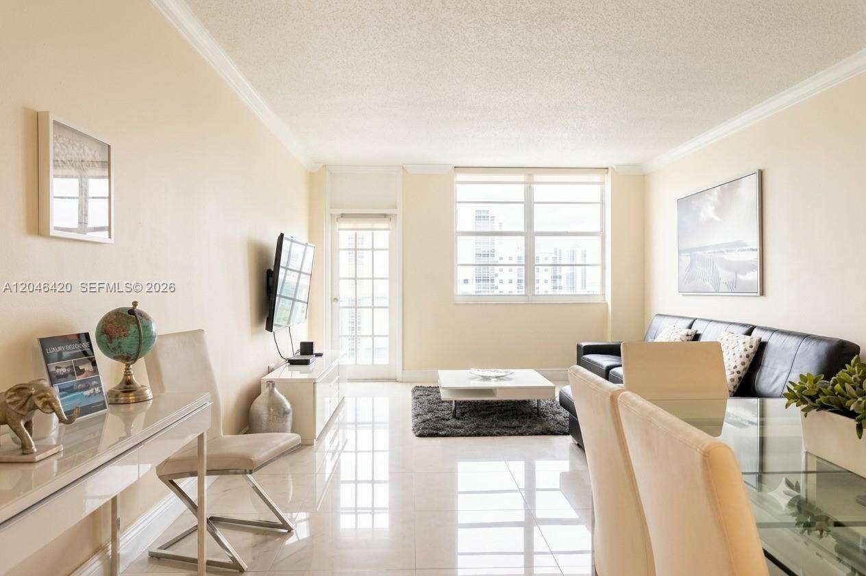 Ocean Reserve at 19370 Collins Ave, Sunny Isles Beach, FL 33160 - For Rent photo 4