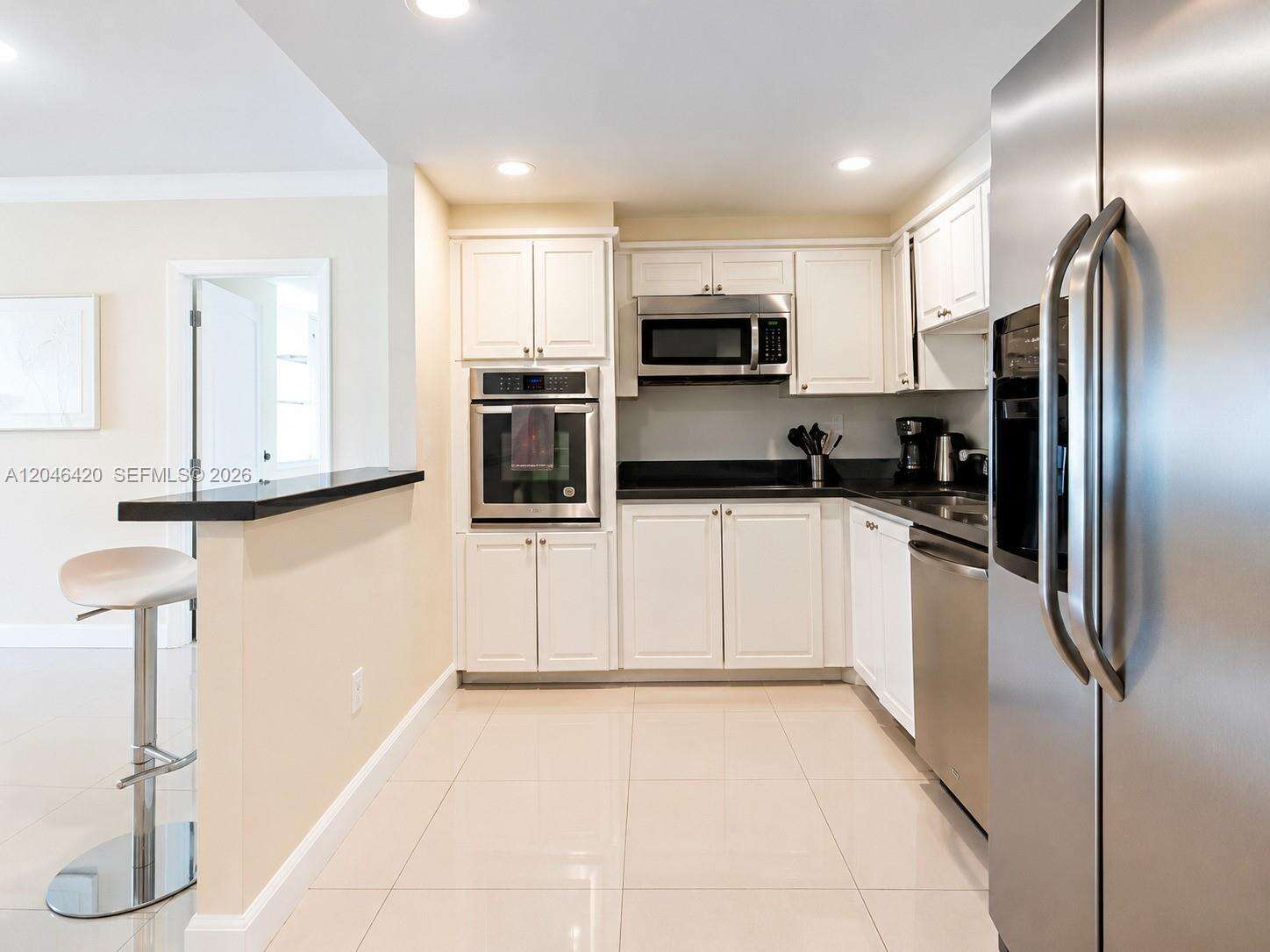 Ocean Reserve at 19370 Collins Ave, Sunny Isles Beach, FL 33160 - For Rent photo 7