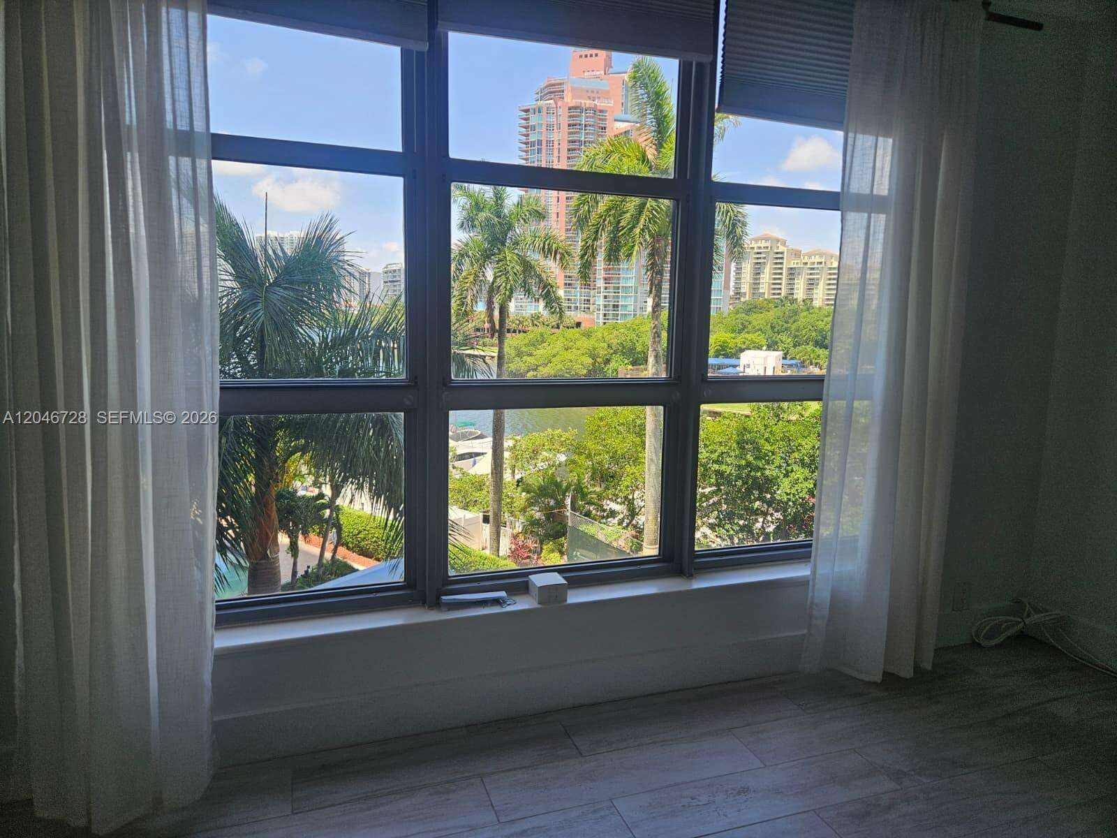 Mystic Pointe Tower 500 at 3530 Mystic Pointe Dr, Aventura, FL 33180 - For Rent photo 6