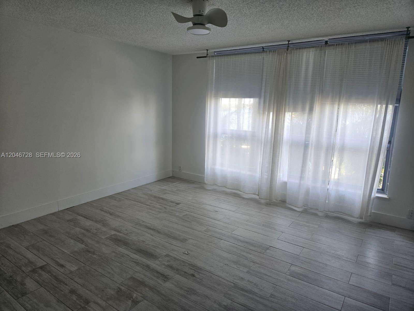 Mystic Pointe Tower 500 at 3530 Mystic Pointe Dr, Aventura, FL 33180 - For Rent photo 8