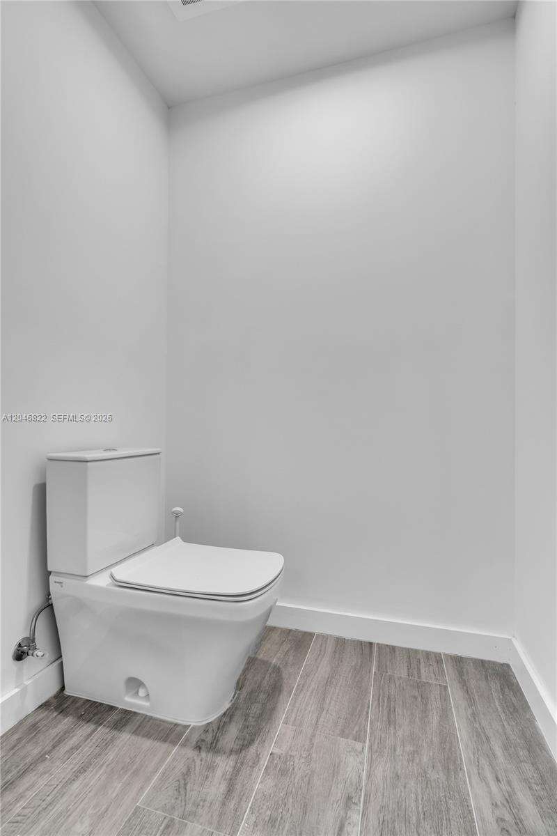 Biscayne Beach at 2900 7 Ave, Miami, FL 33137 - For Rent photo 31