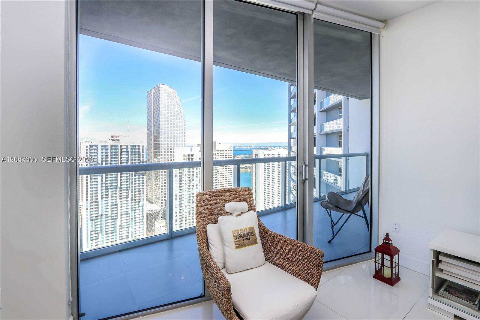 Icon Brickell 1 at 475 Brickell Ave, Miami, FL 33131 - For Rent photo 2